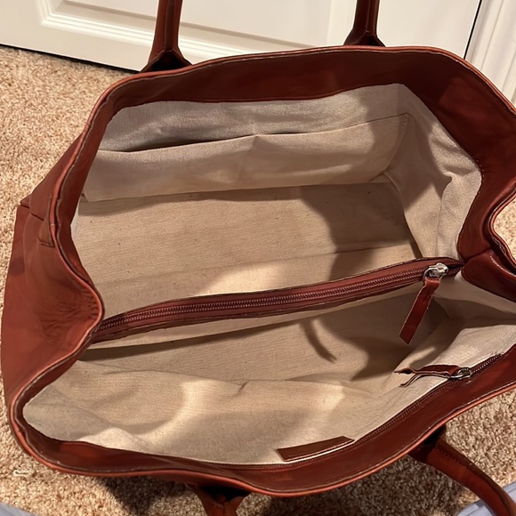 COPY - Mark & Graham ‘Elisabetta Slouch’ leather handbag - Picture 3 of 5